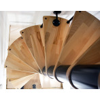 Вита интериорна стълба VENEZIA - стъпала и перила - бук, парапет черен - диаметър - Ø: 120, 140 и 160 см