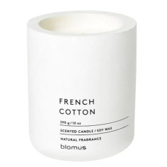 Ароматна свещ FRAGA размер L - цвят Lily White - аромат French Cotton - Blomus