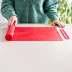 Силиконова подложка за печене и разточване - размер XL - 60х40 см. - червена