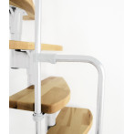 Права стълба MONACO с извити стъпала от масивен бук, бял парапет